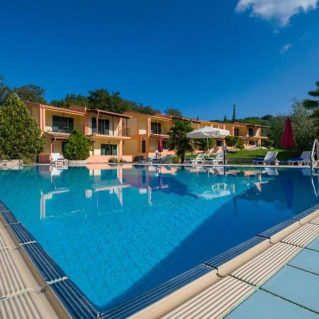 Rivendell Apartments Áno Korakiána Dış mekan fotoğraf