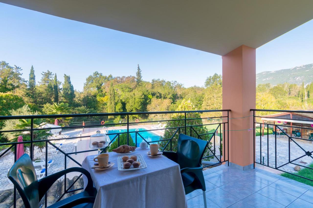 Rivendell Apartments Áno Korakiána Dış mekan fotoğraf