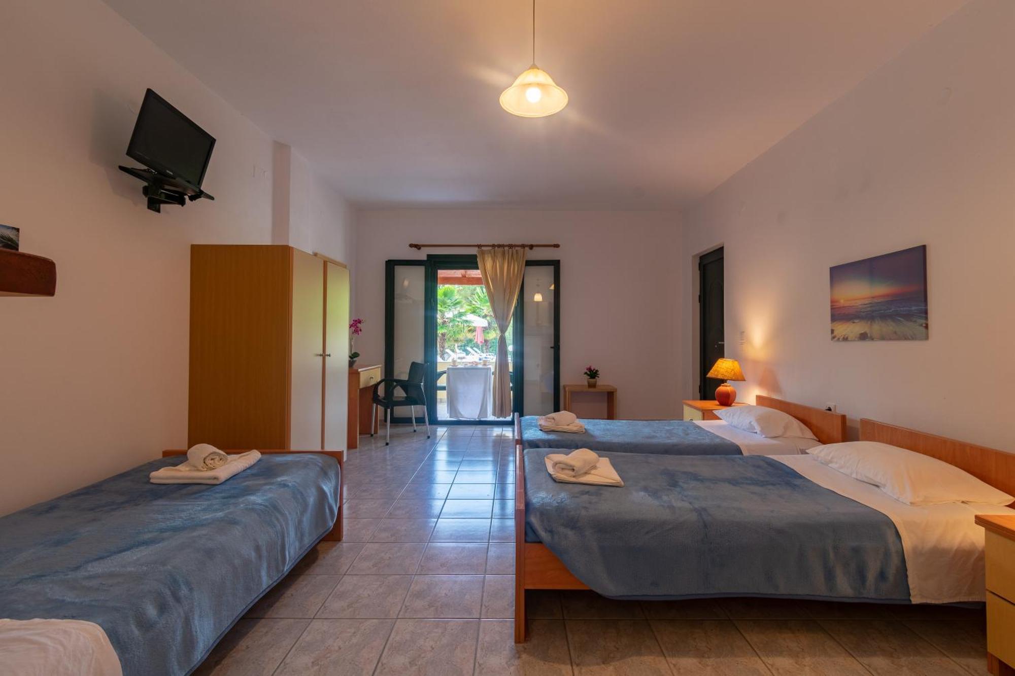 Rivendell Apartments Áno Korakiána Dış mekan fotoğraf