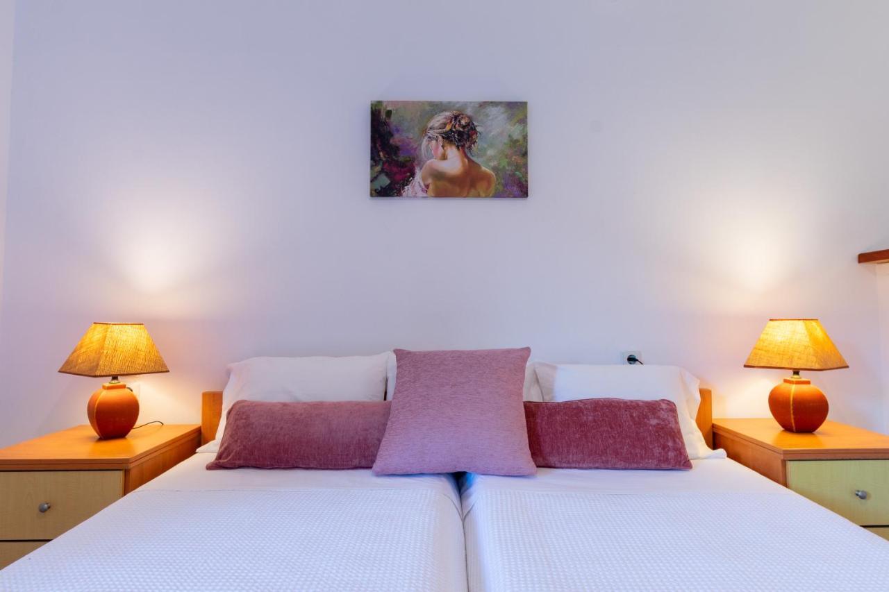 Rivendell Apartments Áno Korakiána Dış mekan fotoğraf